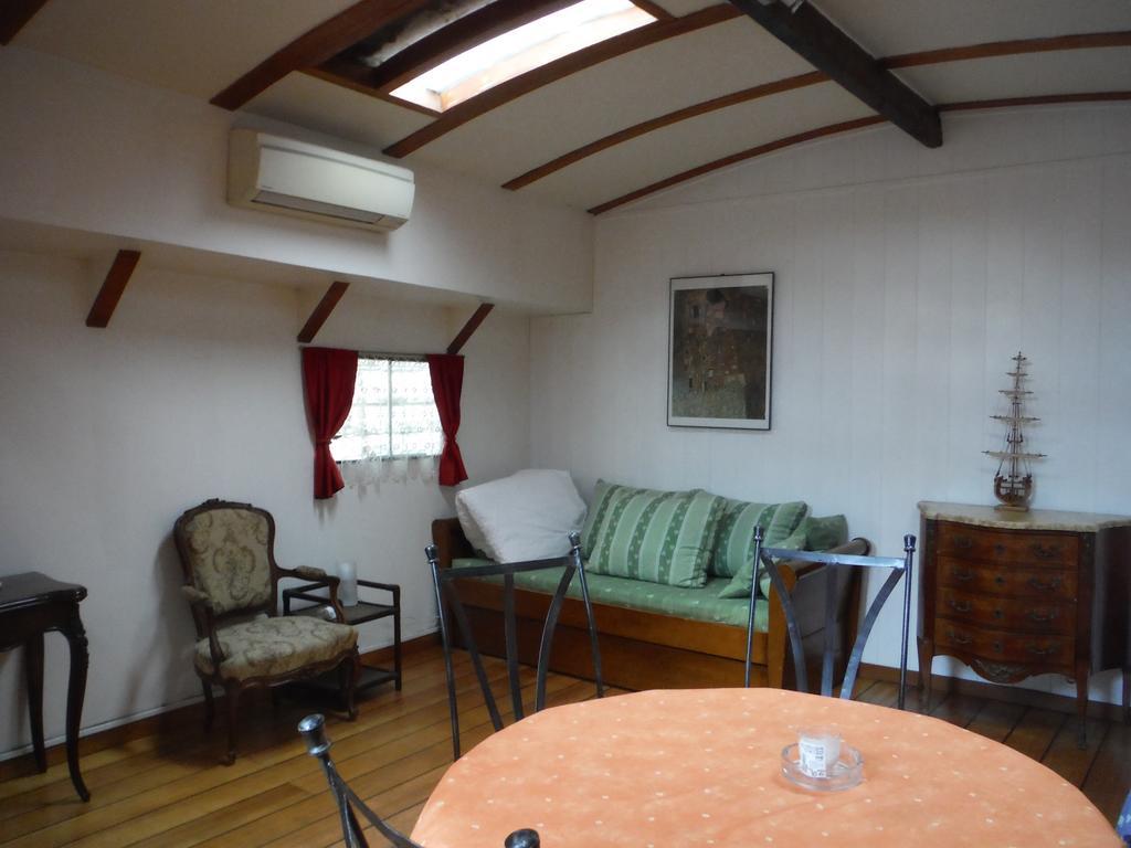 Peniche - Le Nenuphar Hotel Paris Luaran gambar